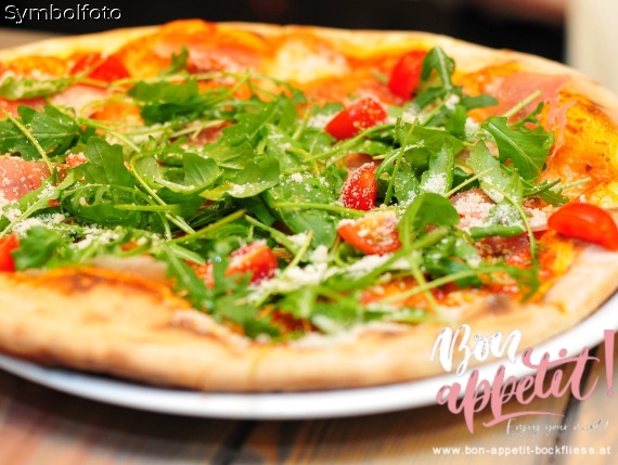 Pizza Mit Ruccola